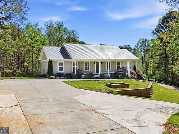 4th image of 3060 Cherry Grove Rd