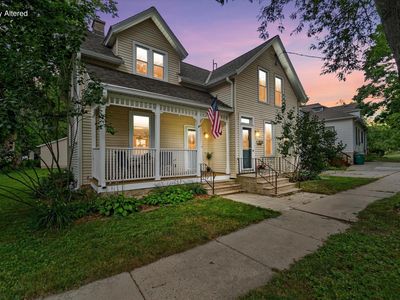 W58N455 Hilbert AVENUE, Cedarburg, WI, 53012