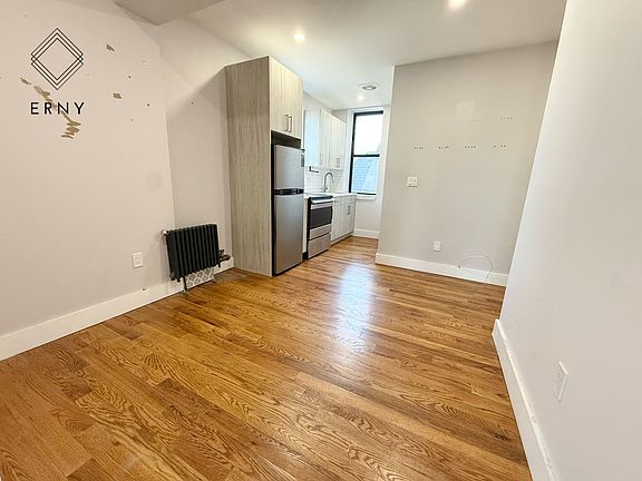 3rd image of 195 Underhill Ave #5J