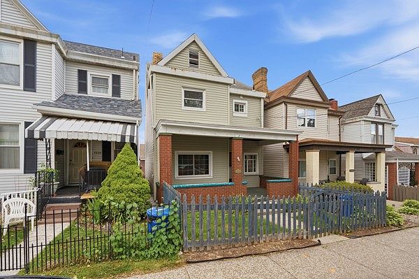 1st image of 4218 Winterburn Ave