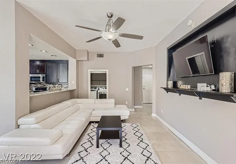 67 E Agate Ave #208 — Photo 1