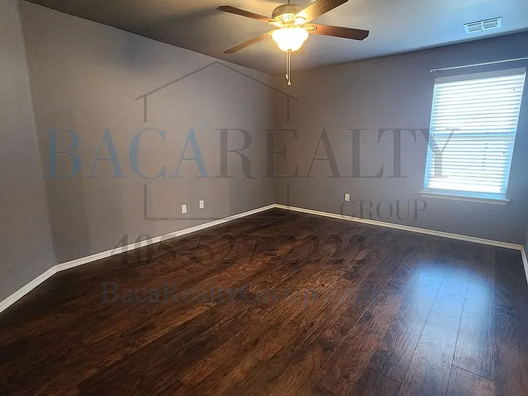 823 Monarch Way — Photo 11