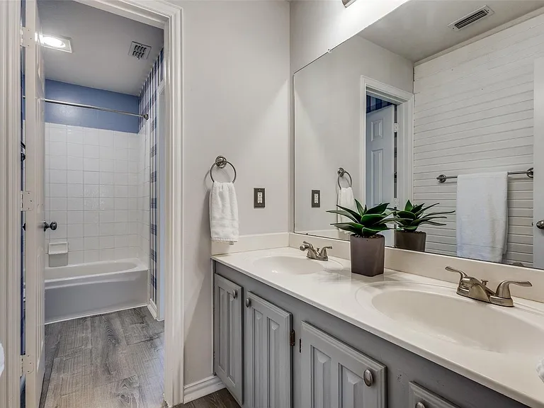 5901 Norfolk Ln — Photo 23