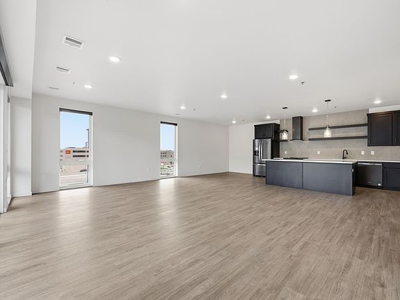 5th image of 300 Main Ave #502