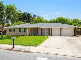 627 Lawndale Ln, Brownsville, TX 78521