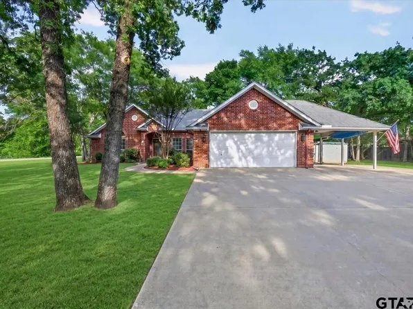 4 Huckleberry Ln, Malakoff, TX 75148