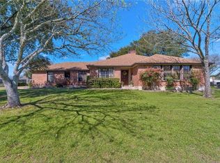 320 Verbena Dr, Kyle, TX 78640