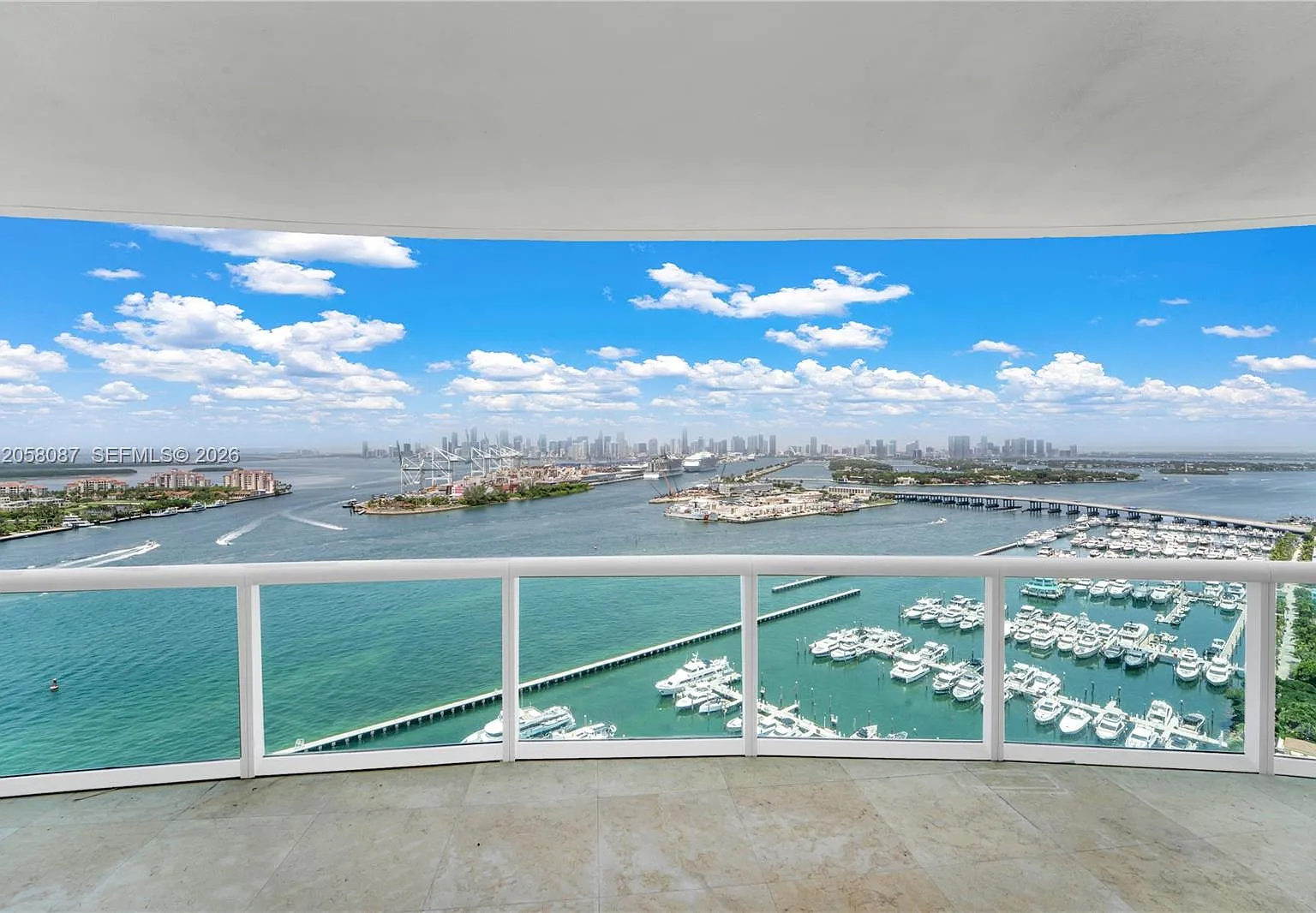 Murano At Portofino Condo — Photo 1