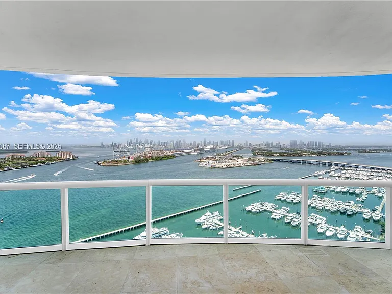 1000 S Pointe Dr #2501 — Photo 1