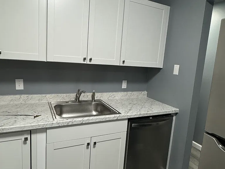 80 Buddington Rd #6 — Photo 4