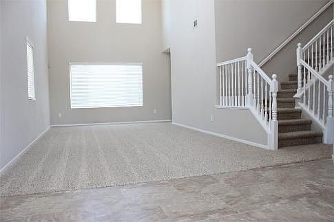 3rd image of 1739 Toiyabe Ln