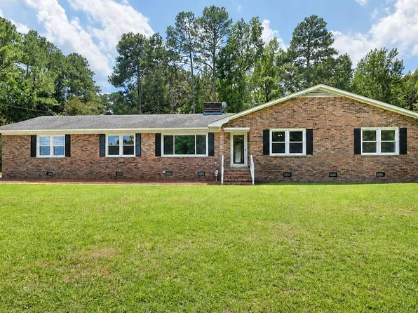 120 King Heights Boulevard, Kinston, NC 28501