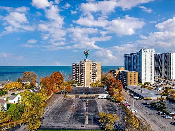 3rd image of 25801 Lakeshore Blvd Unit 42
