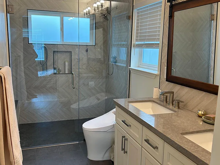 Mount Holly Dr — Photo 8