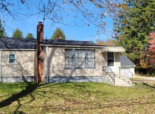 1325 E Twinsburg Rd, Macedonia, OH 44056