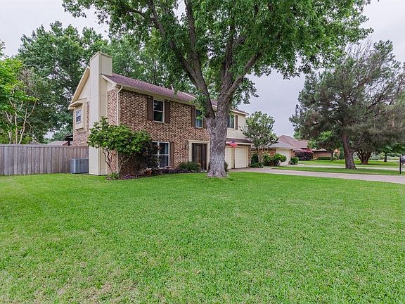 3rd image of 3445 Sprindeltree Dr