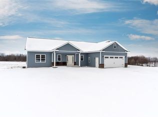 10080 Mallory Rd, Sauquoit, NY 13456