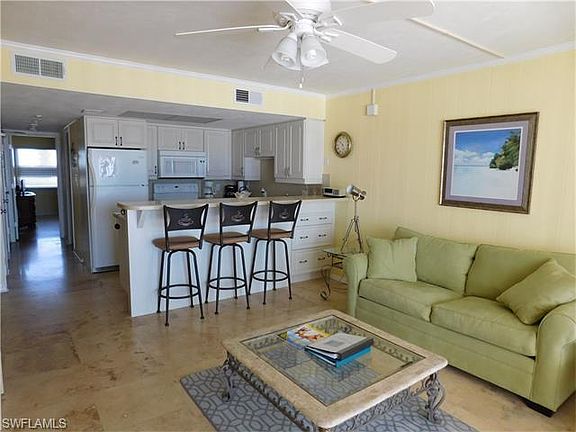 4th image of 500 Estero Blvd APT 395
