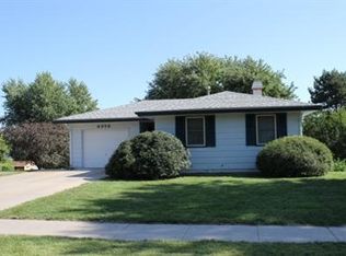 4616 Hallcliffe Rd, Lincoln, NE 68516