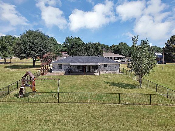 4th image of 141 County Road 2211