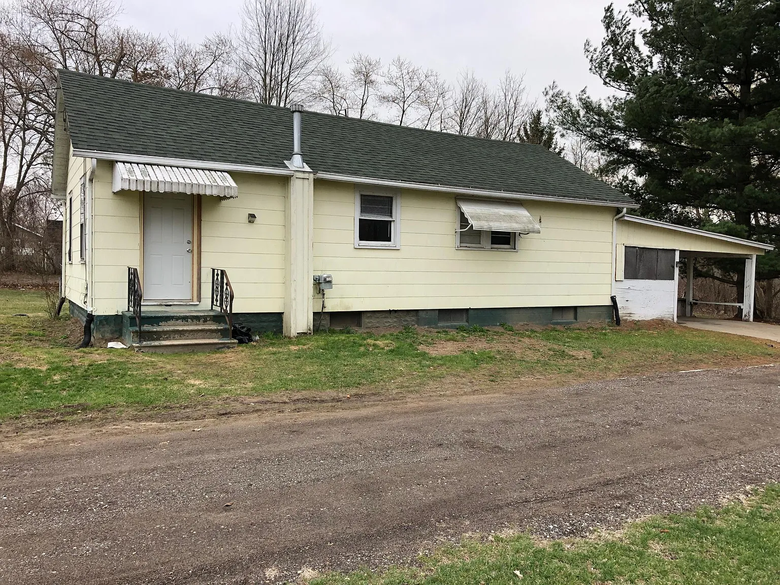 4093 Page Ave — Photo 1