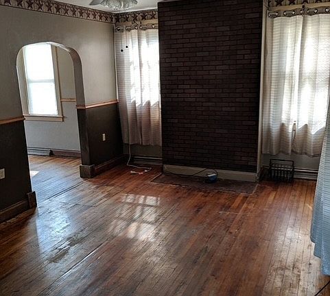 4th image of 29 2nd St