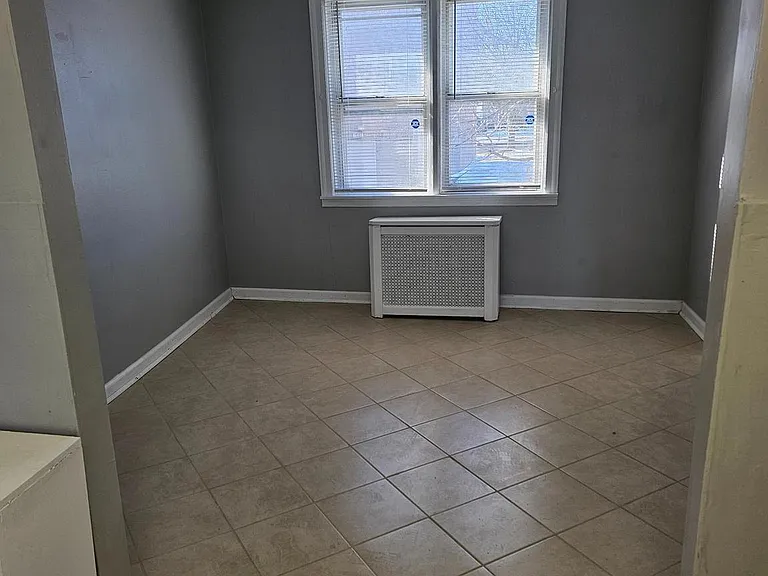 1301 Hook Rd — Photo 3