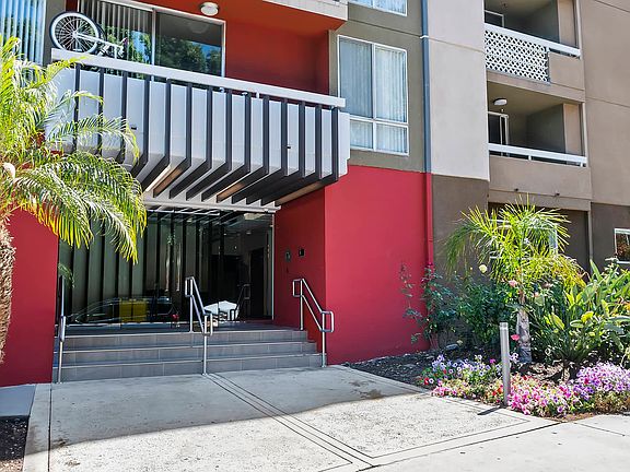 2nd image of 7200 Franklin Ave APT 322