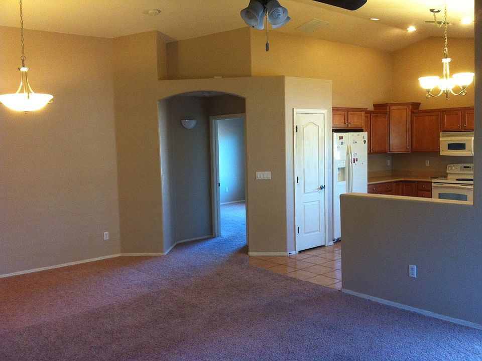 2nd image of 4065 E Coolbrooke Dr
