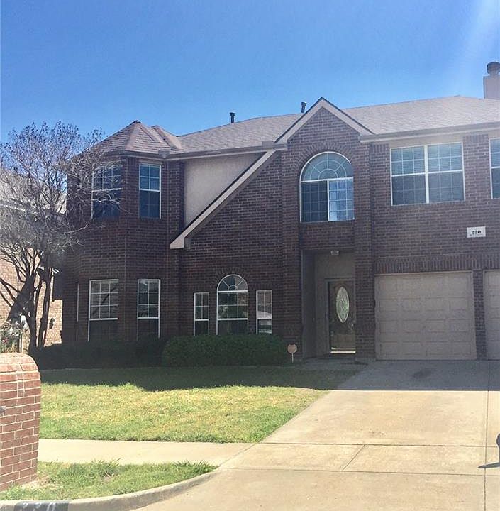 1st image of 220 Quail Trail Ln