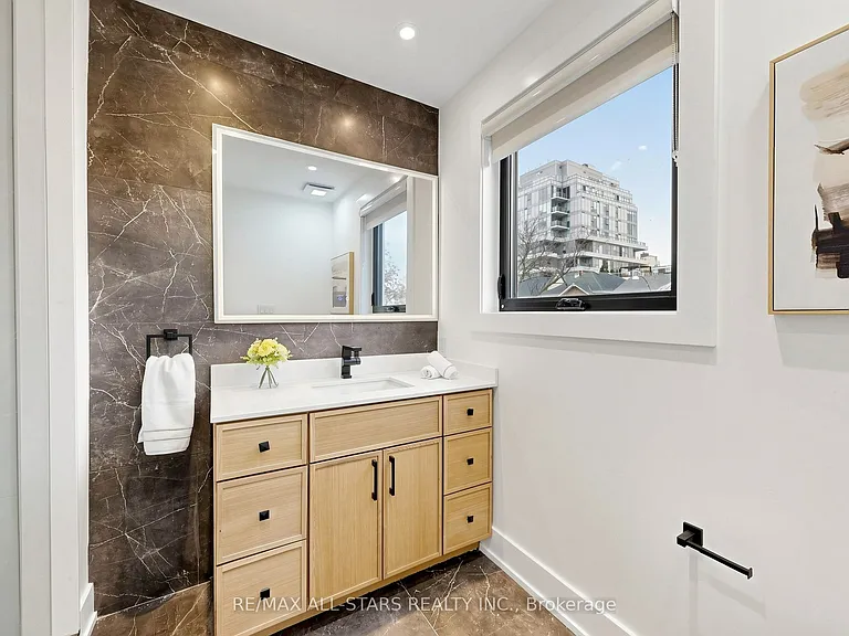 127 Banff Rd — Photo 32