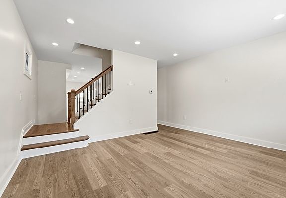 4th image of 155 S 19th St