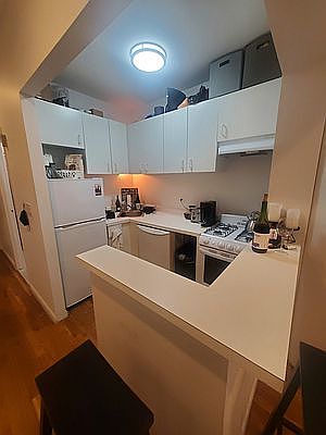 3rd image of 244 E Houston St #2BB