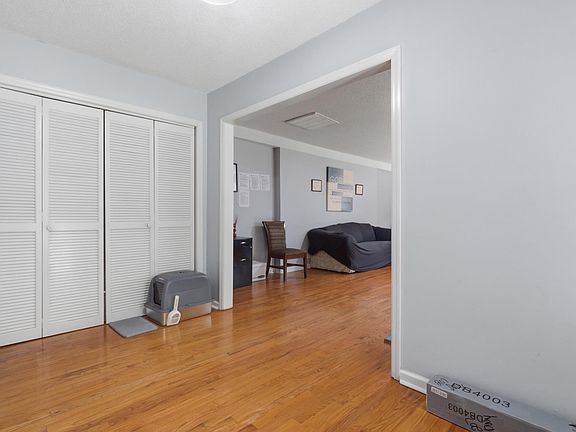 5th image of 207 Dolly St
