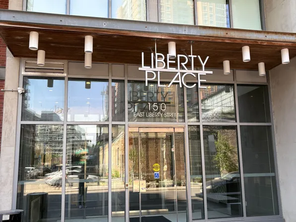 150 E Liberty St #1216, Toronto, ON M6K 3R5