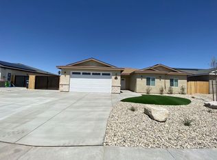 1045 Ocean Ave, Ridgecrest, CA 93555