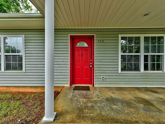 4th image of 710 Johnson St