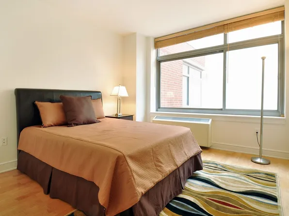 99 Jane Street image 1 of 3