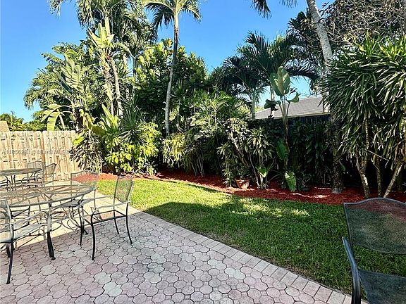 4th image of 9942 NW 29th St