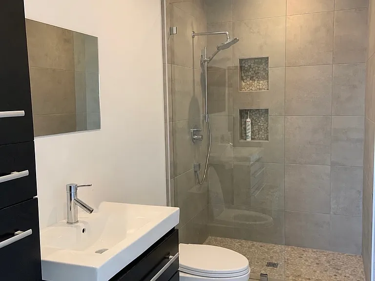 Modern style bathroom