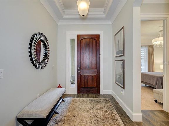 3rd image of 175 Toscavilla Blvd