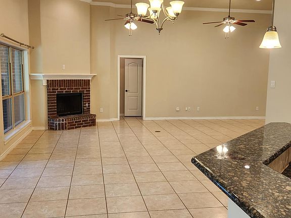 5th image of 3819 Shorewood Dr