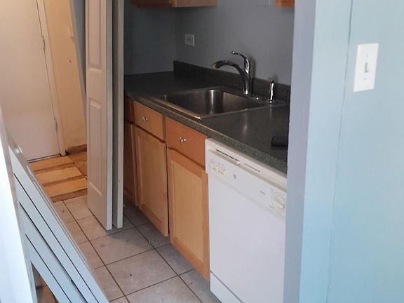 5th image of 669 W Grace St #310