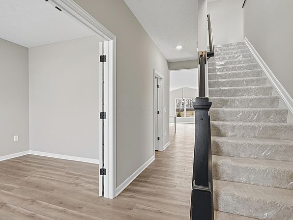 5th image of 5737 Shadowfair Ln