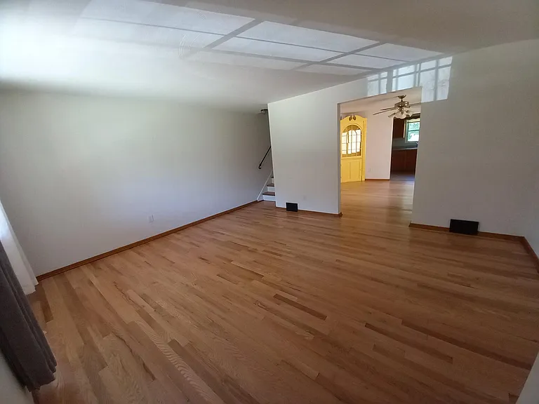 211 N Homewood Ave — Photo 3