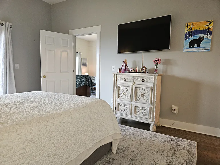 Main Bedroom
