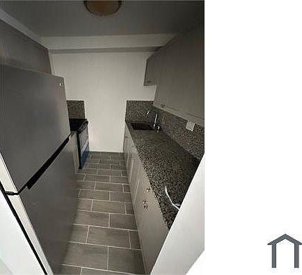 1st image of 13605 NE 3rd Ct #211