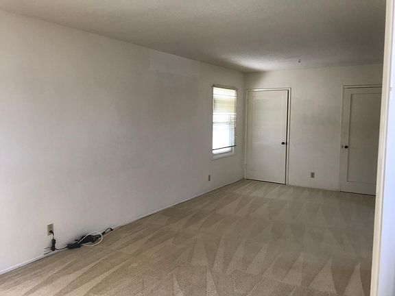 2nd image of 181 1/2 4th Ave