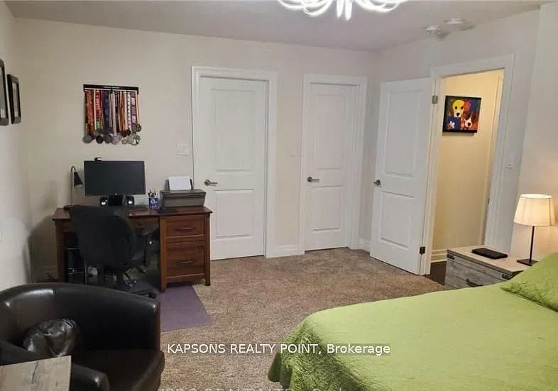 4 bed, $2,700 — Photo 3