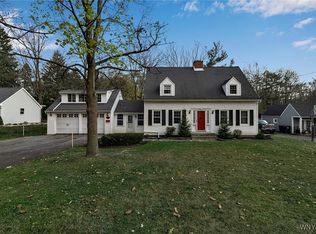 145 Chauncey Ln, Orchard Park, NY 14127